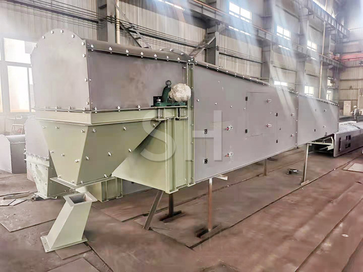 Fully sealed belt conveyor
