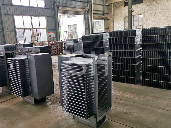 Fuel tank (corrugated heat dissipation shell)